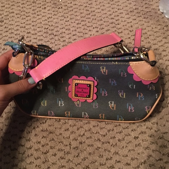 AUTHENTIC Dooney & Bourke Purse