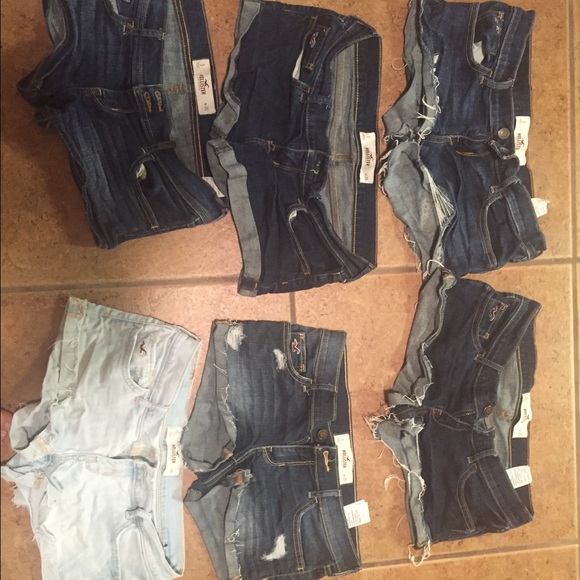 Hollister denim shorts size