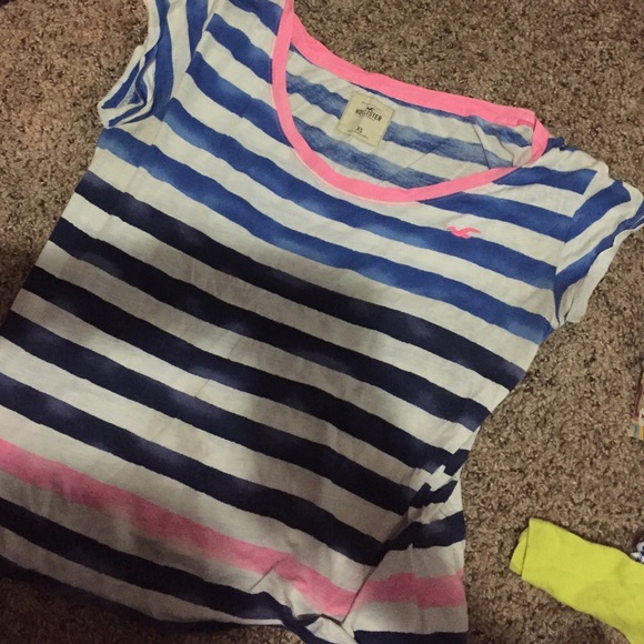 HOLLISTER crop top!