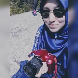 Meet your Posher, Farhana