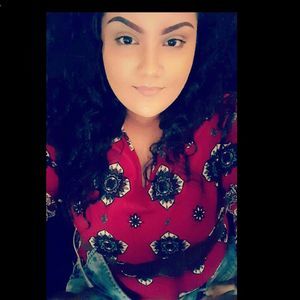 Meet your Posher, Alyssa