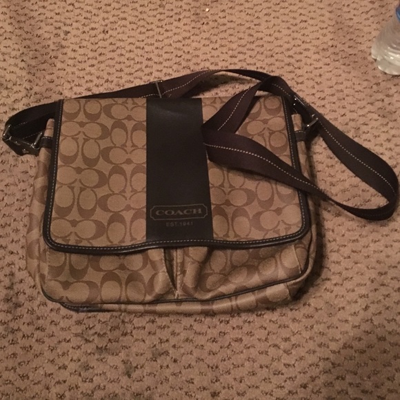 Authentic Coach Messenger Bag!!!