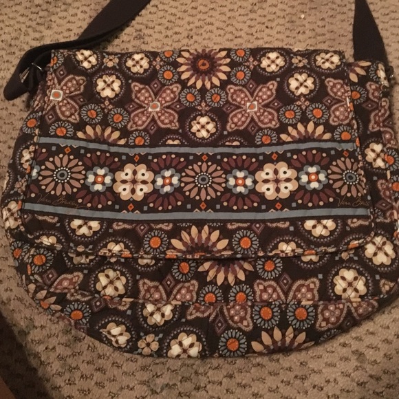 Vera Bradley Messenger Bag!