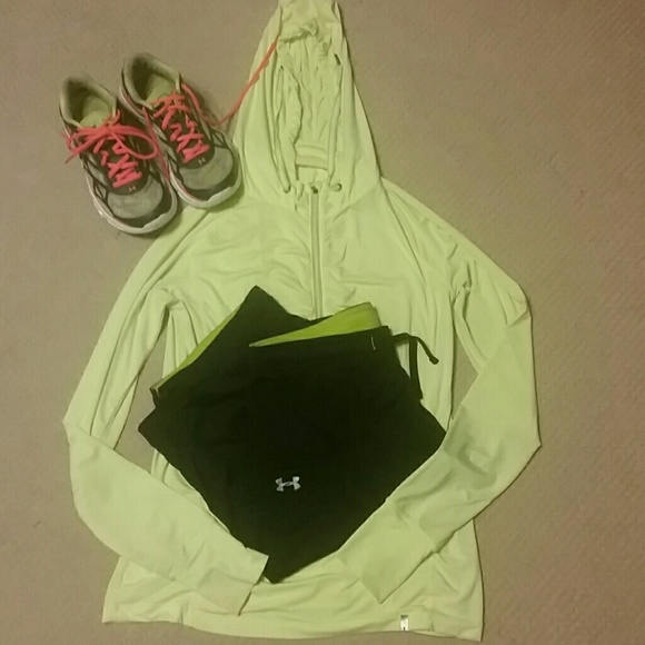 Under armour capris