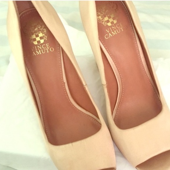 Vince Camuto satin heel