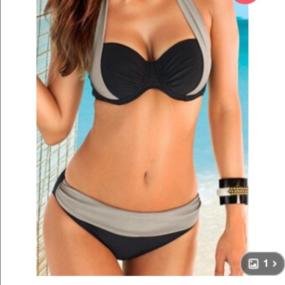 Padded Halter Neck Bra and Panty Swimwear