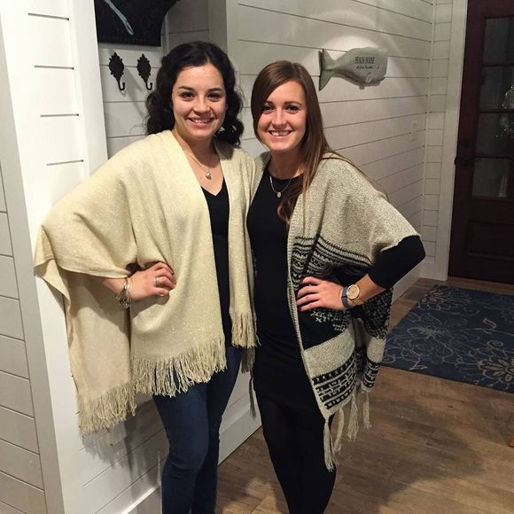 Meet your Posher, Itzel - Picture 1 of 1