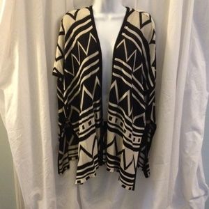 Forever 21 open front sweater size large.