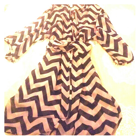 Chevron sheer robe