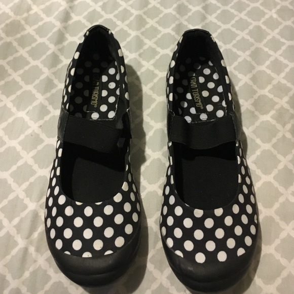 Black and White dot shoes