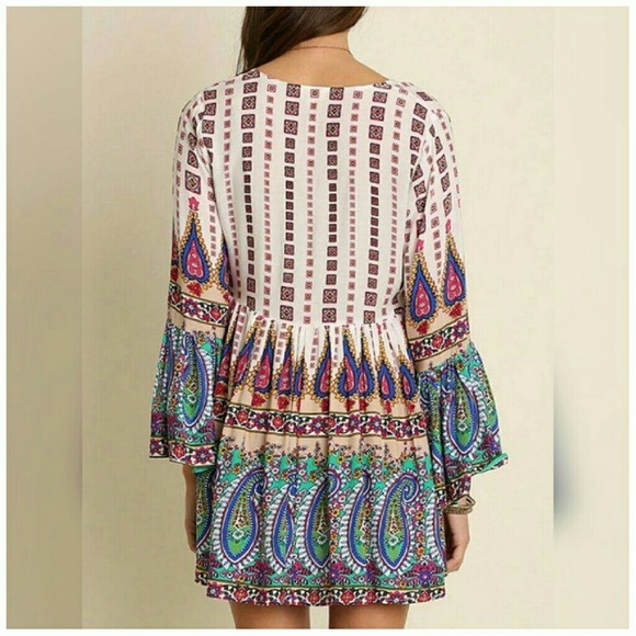 Final Umgee Paisley Bell Sleeve Dress SMALL - Picture 3 of 4