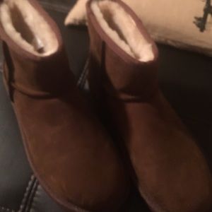 Ugg Brown short boots