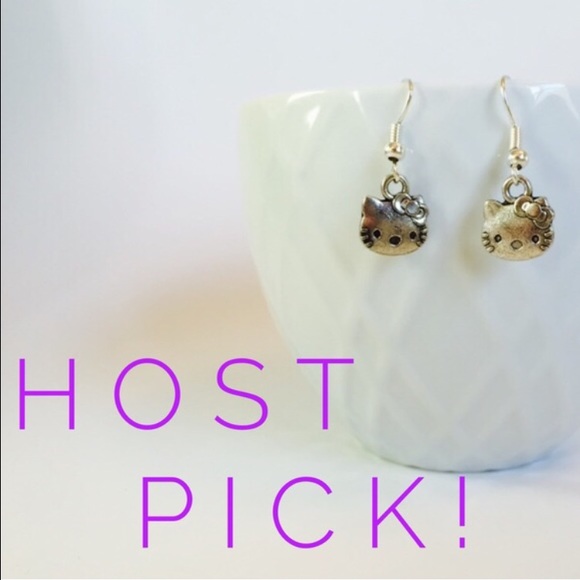 🎉HP!🎉 Hello Kitty earrings