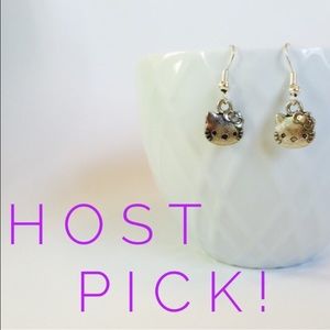 🎉HP!🎉 Hello Kitty earrings
