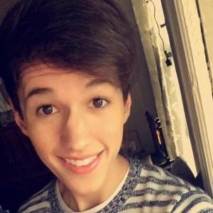 Meet your Posher, Julian