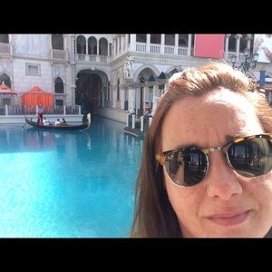 Meet your Posher, Chris