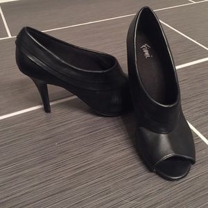 Black peep-toe heels