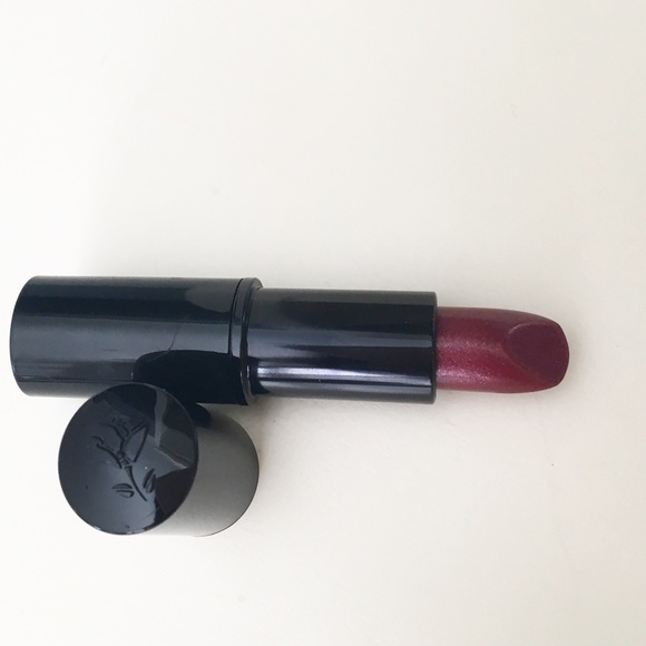 🚫sold🚫🆕 All about lips bundle - Picture 3 of 3