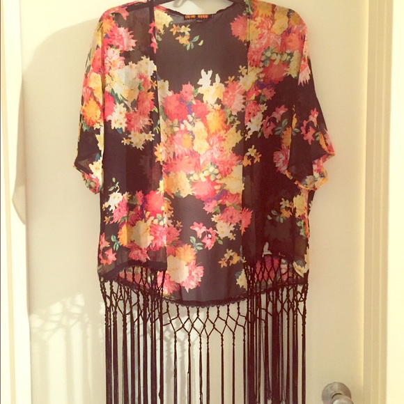 Fringe floral kimono