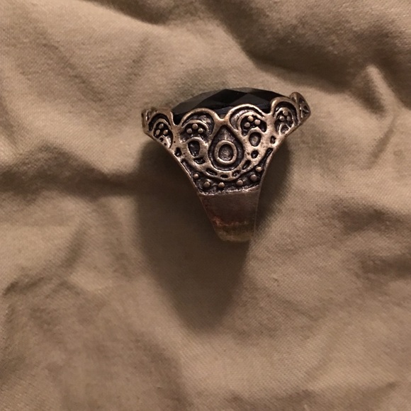 Ring - Picture 2 of 3