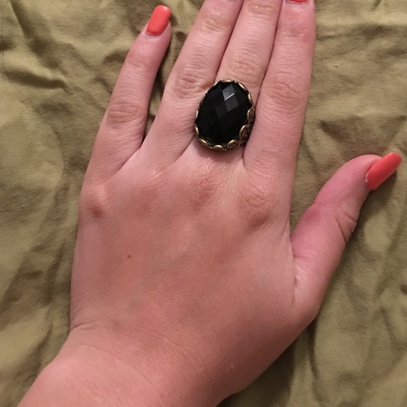 Ring - Picture 3 of 3