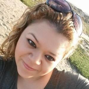 Meet your Posher, Claudia