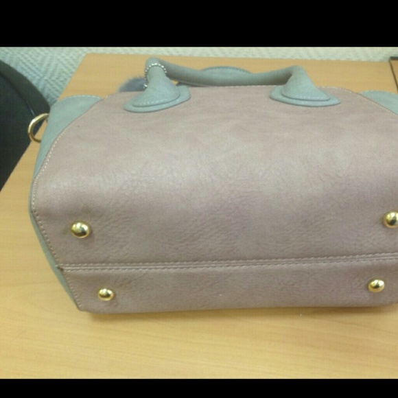 Purse - Picture 4 of 4