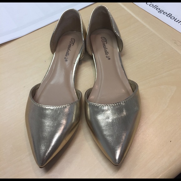 Breckelles gold pointy toe flats - Picture 3 of 4