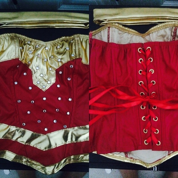 Wonder Woman Costume! - Picture 3 of 4