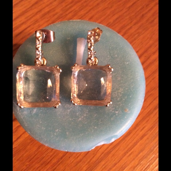 Gold tone clear stone earrings