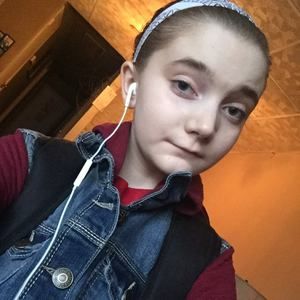 Meet your Posher, Hayley