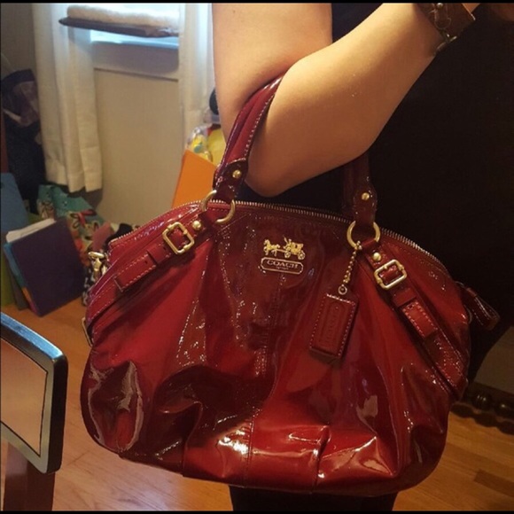 💋Last chance: Red Madison Coach Handbag