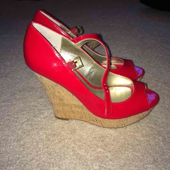 Red wedges