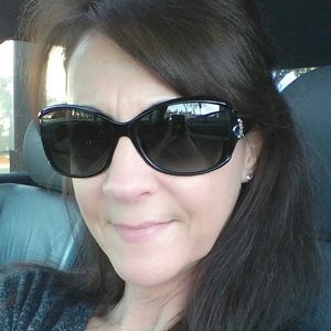 Meet your Posher, Suzie