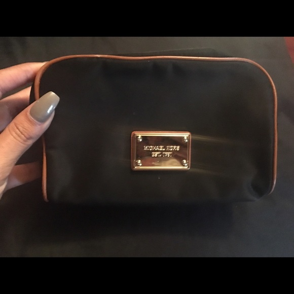 Michael Kors make up bag