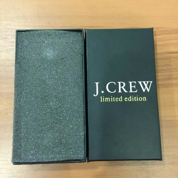 Ladies rings - Picture 2 of 3