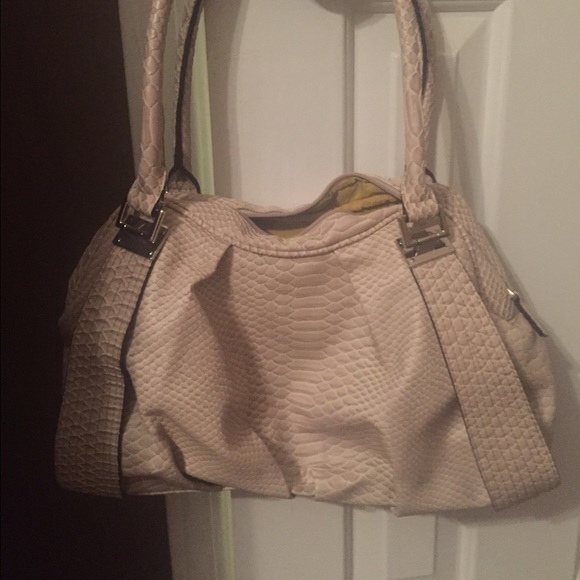 Perfect bag to dress up or down!