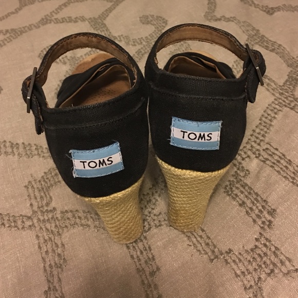 Black Tom Wedges