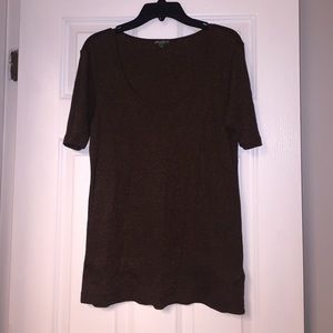 Brown Eddie Bauer fitted t-shirt