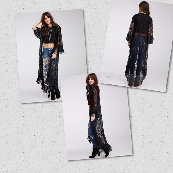 ❗️LAST ONE❗️ Long Black Lace Fringe Kimono - Picture 3 of 3