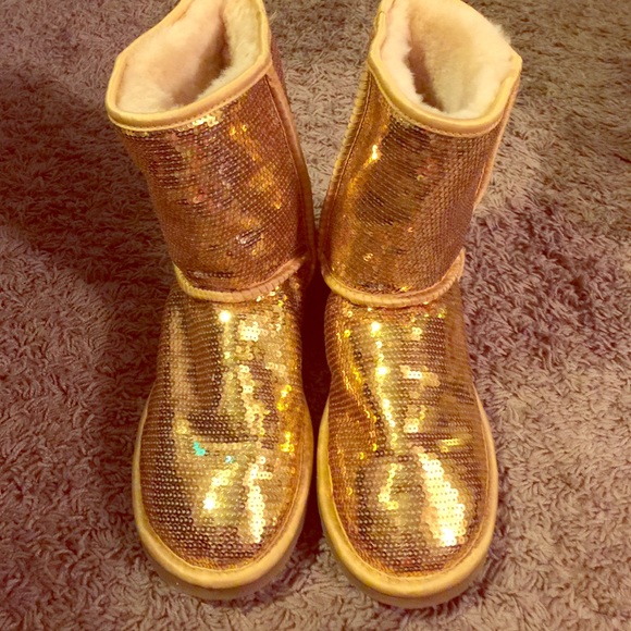 Size 6 GOLD Ugg Boots