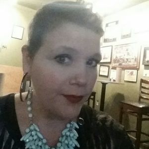 Meet your Posher, Teresa