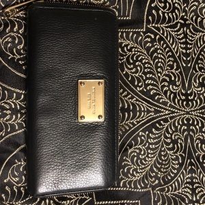 Zip around wallet Michael Kors