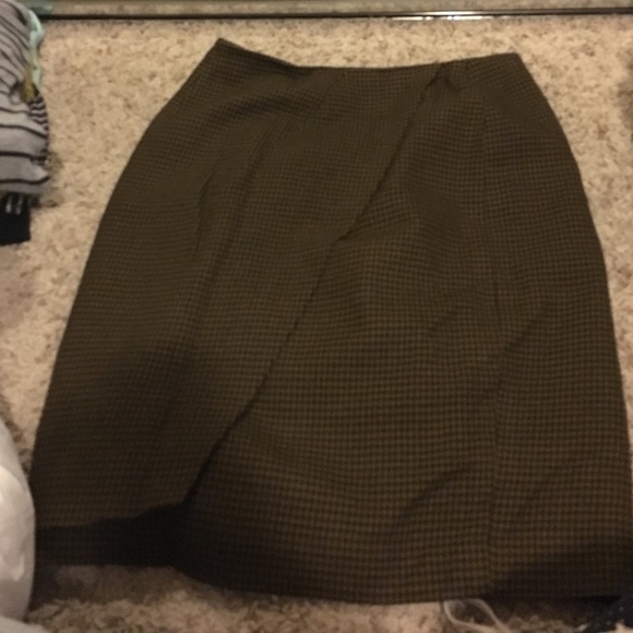 Brown asymmetrical skirt - Picture 1 of 1