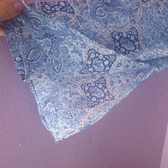 Gently used peasant style top!! - Picture 2 of 4