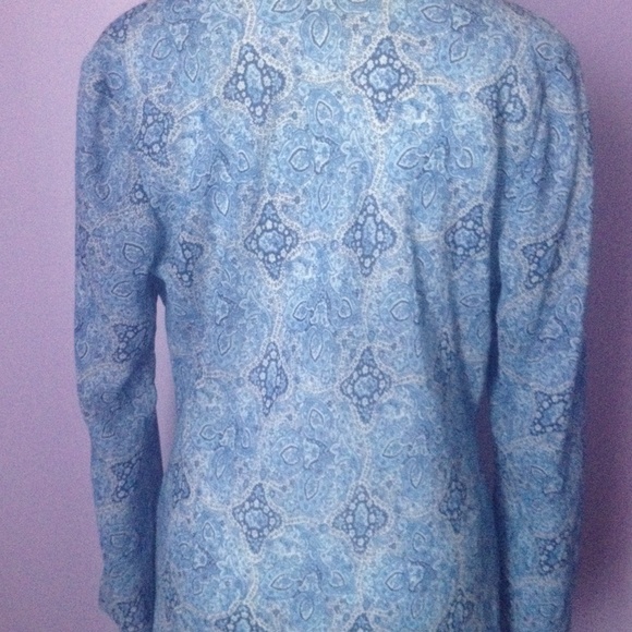 Gently used peasant style top!! - Picture 4 of 4