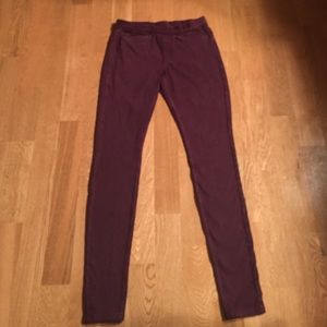 Hue maroon jeggings