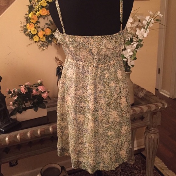 ***SOLD*** 🌹J. CREW 100% Silk Dress! 🌹 - Picture 2 of 4