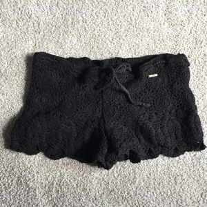 Element crochet shorts