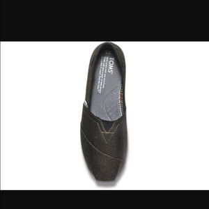 Toms black vegan classics